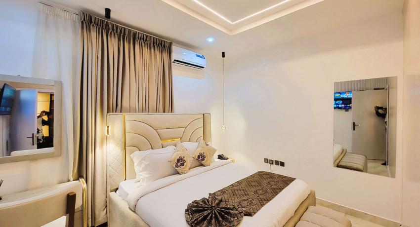 One Bedroom Apartment