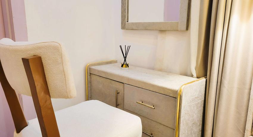 One Bedroom Apartment